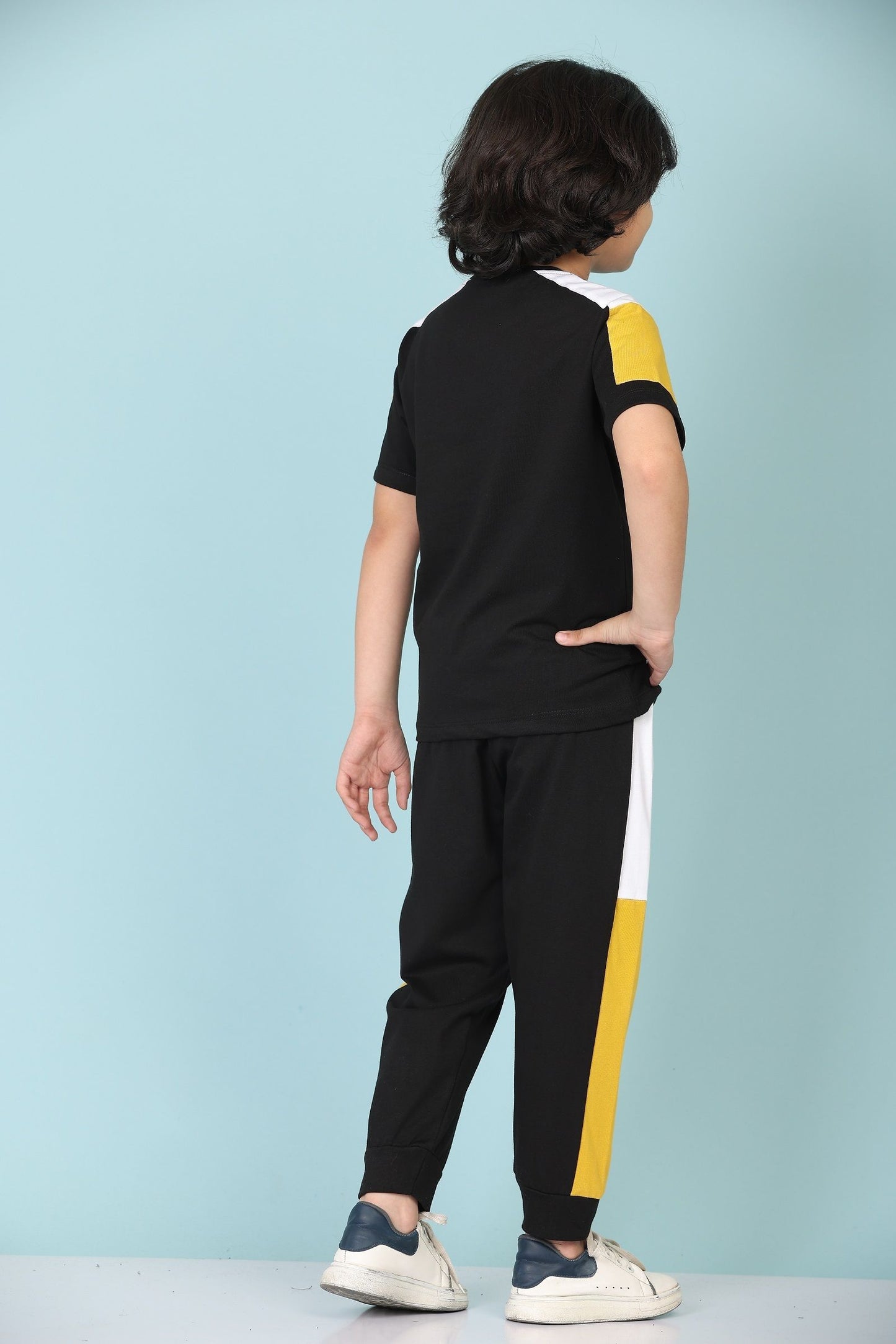 Boys Casual T-shirt Track Pants  (BLACK)